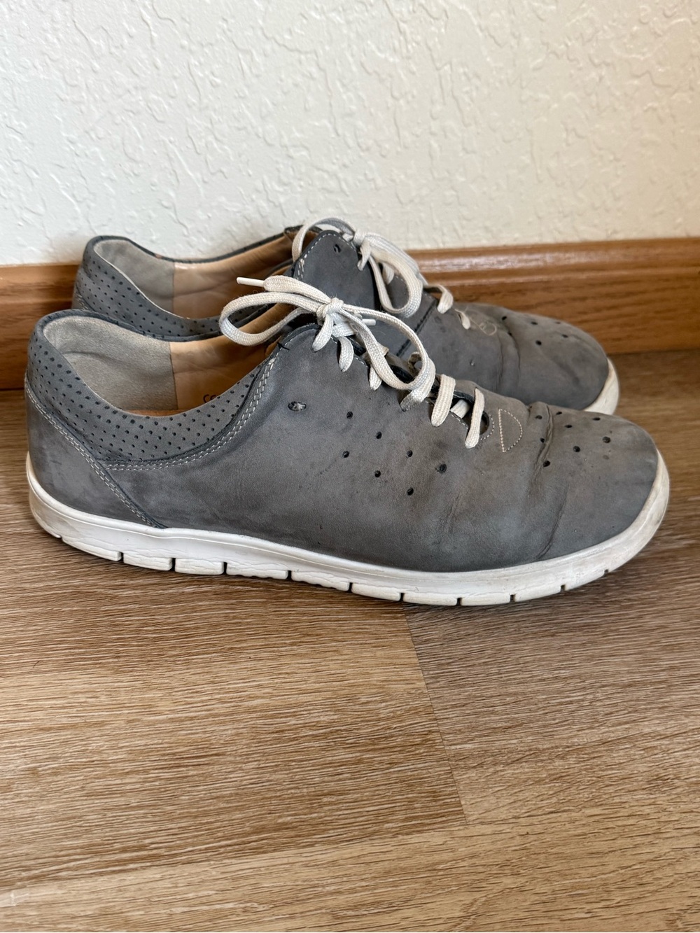 Finn Comfort Gray Leather Sneeakers Lace Up Made In Germany Womens Size 41